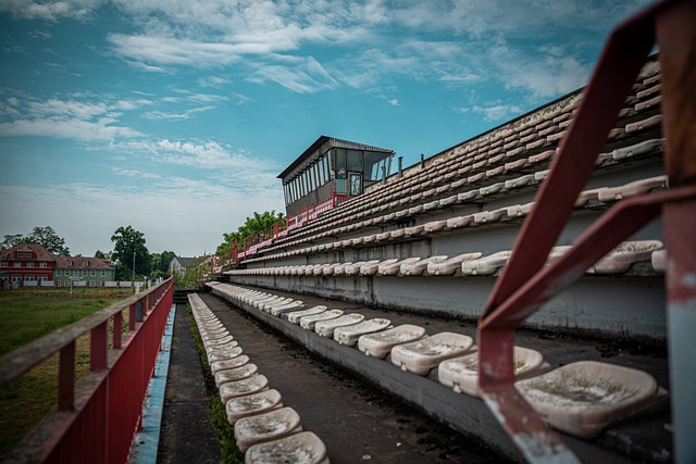 赛中屡次止 赛中屡次止